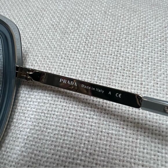 PRADA PR 53YS Gradient Sunglasses in Ceruleo Opal EUC MSRP $489 - Picture 8 of 11